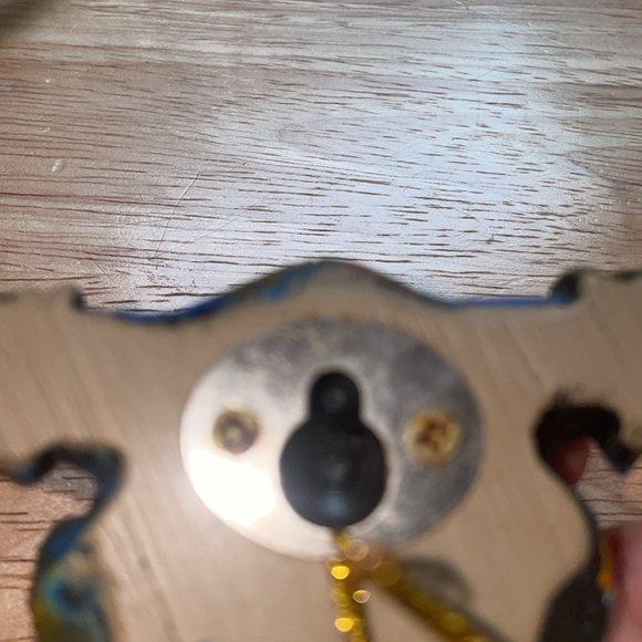 NWT animal skull with horns and hook. Hangers selling both for one price. - Picture 5 of 7